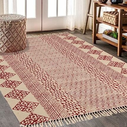 Efinito Handloom Rugs 4X6 Feet | Non-Slip Floor Carpet | Indian Dhurrie Cotton Block Printed Non Shedding Bohemian Area Rugs for Living Room, Bedroom, Hall, Office (Beige and Red)