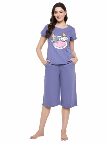 Clovia Women's Cotton Printed Top & Basic Capri Set