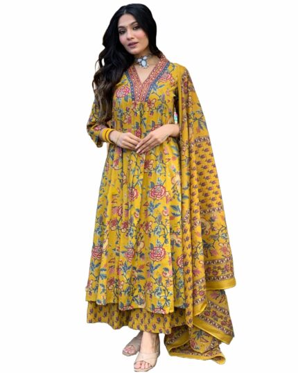 Nermosa Women Printed Anarkali Kurta and pant set with Dupatta