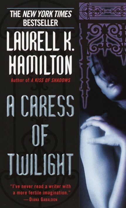 A Caress of Twilight: 2 (Merry Gentry)